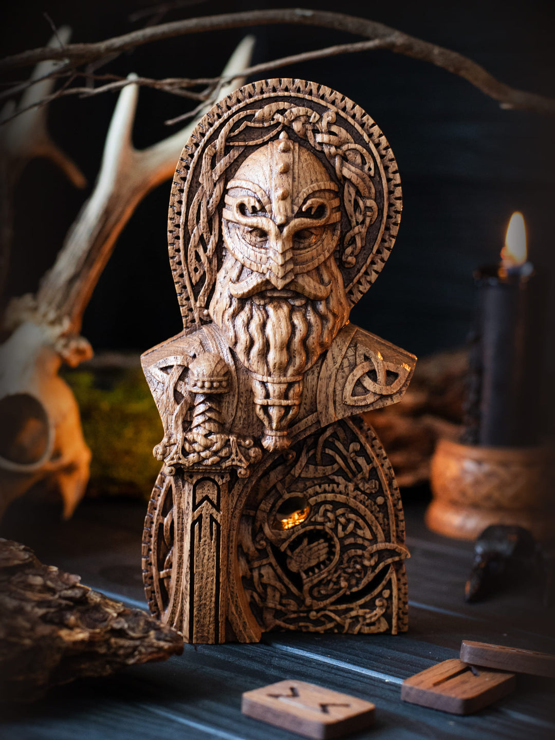 Full view of the Týr bust from the front, highlighting the scene of Týr sacrificing his hand to the giant wolf Fenrir.