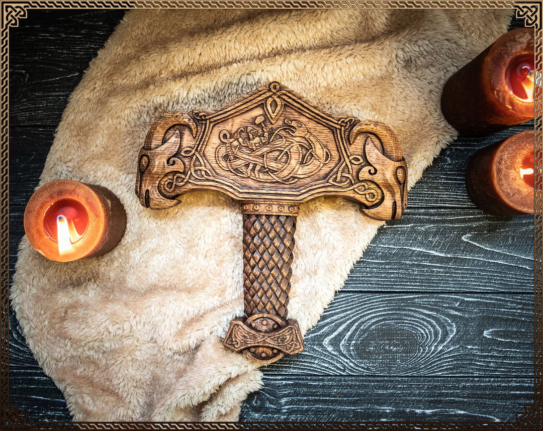 Decorative weapon