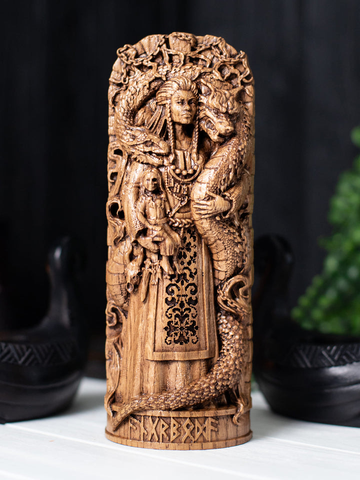Angrboda Statue - Norse Giantess with her kids Hel, Fenrir and Jormungandr