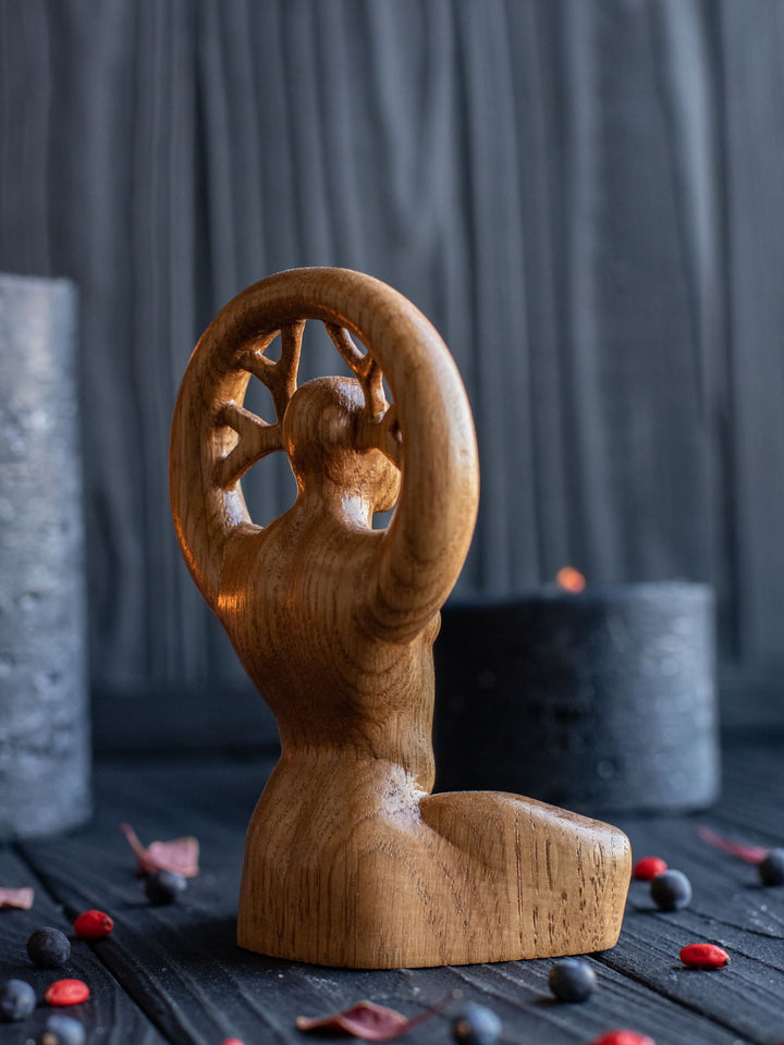 Horned God statue: Minimalist figurine of Cernunnos