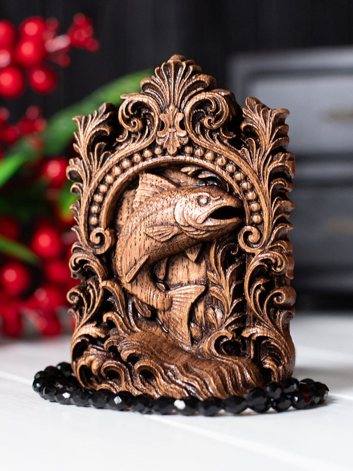 Salmon Totem Statue – Wooden Fish & Salmon Spirit Figurine