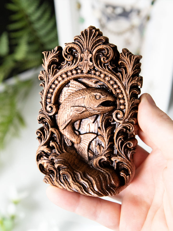 Salmon Totem Statue – Wooden Fish & Salmon Spirit Figurine