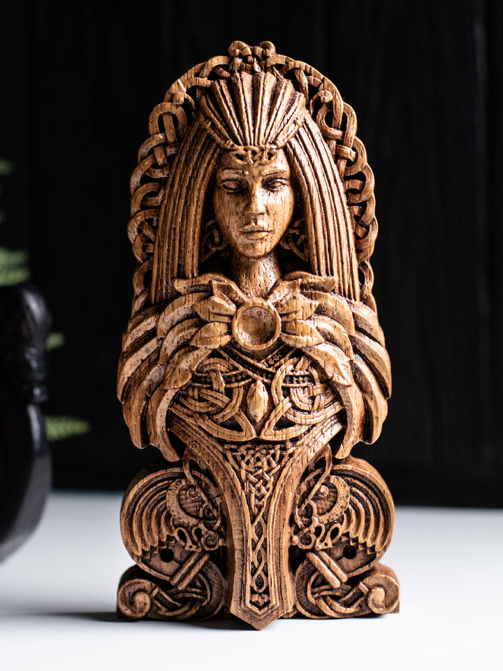 Freya Bust - Norse Goddess of Love with Cats and Necklace