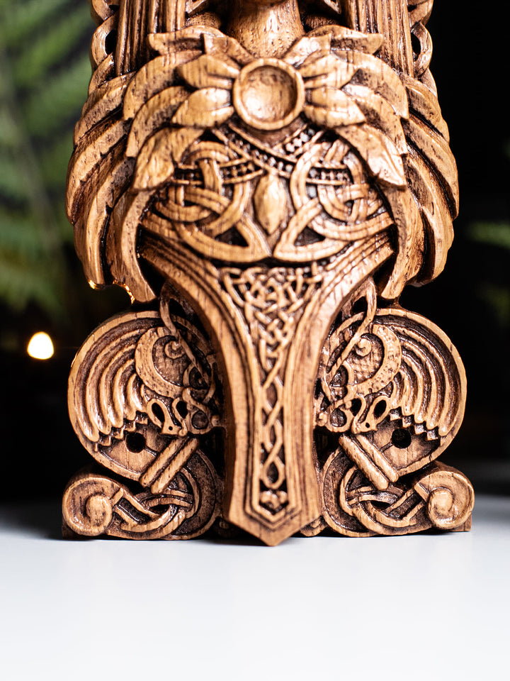 Freya Bust - Norse Goddess of Love with Cats and Necklace