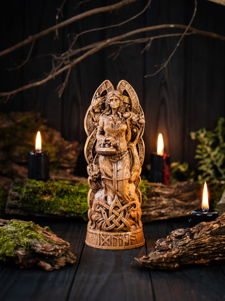 Idunn, Norse Goddess, Wooden statue, for Pagan Altar kit