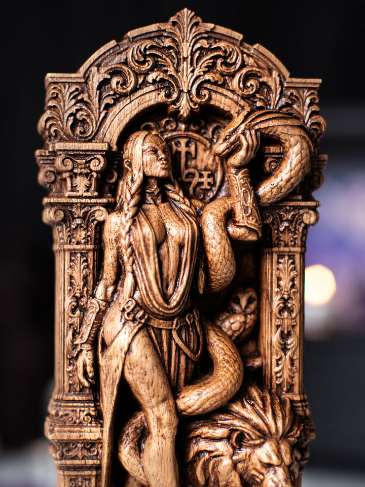 Lilith Statue Divine Feminine – Witchcraft Wood Carving