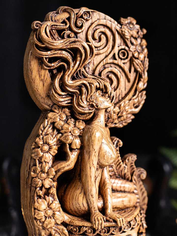 Moon Goddess Figurine - Wiccan Altar Symbol with Triple Moon