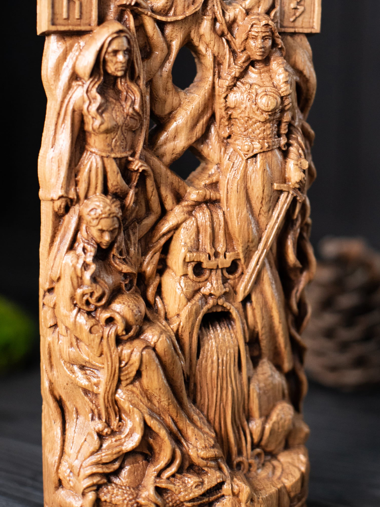 Norn Statue - Norse Fate Weavers at Yggdrasil's Roots – Blagowood