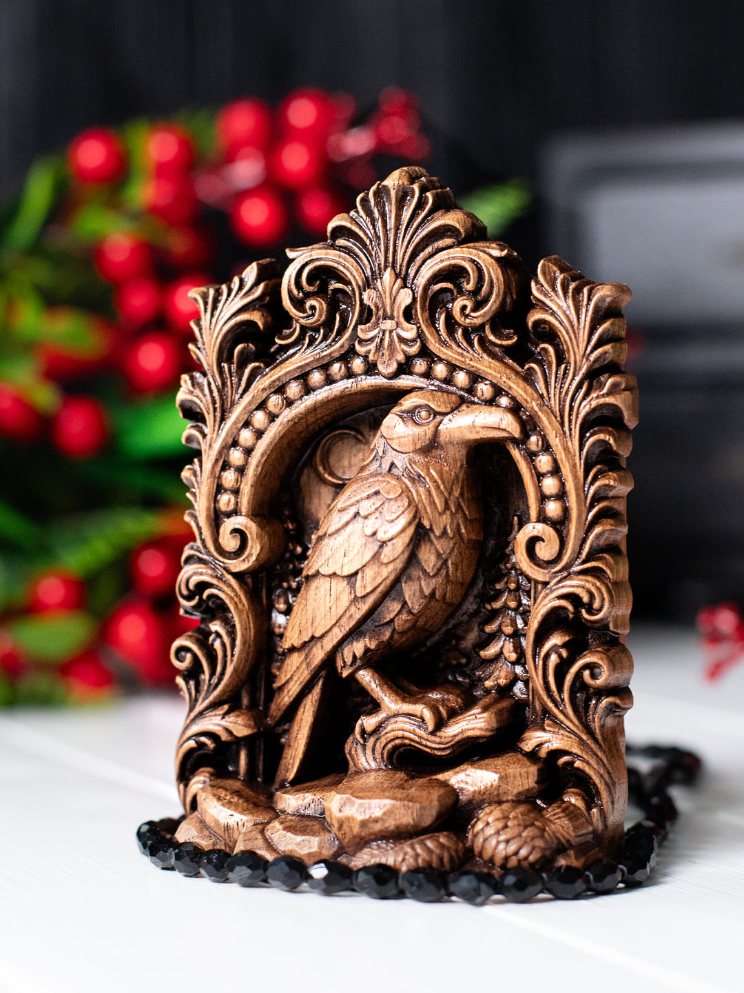 Raven Totem Statue – Crow Spirit Wooden Raven Figurine