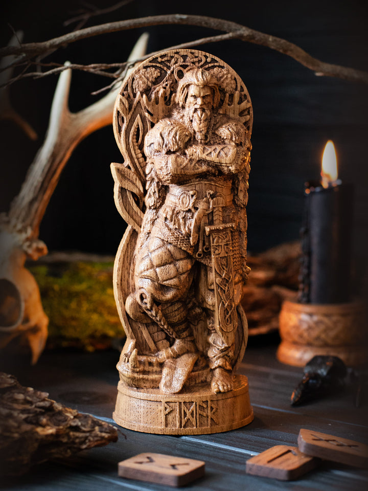 Full view of the Vidar statue from the front, highlighting its dimensions and intricate design with a decorative forest background.