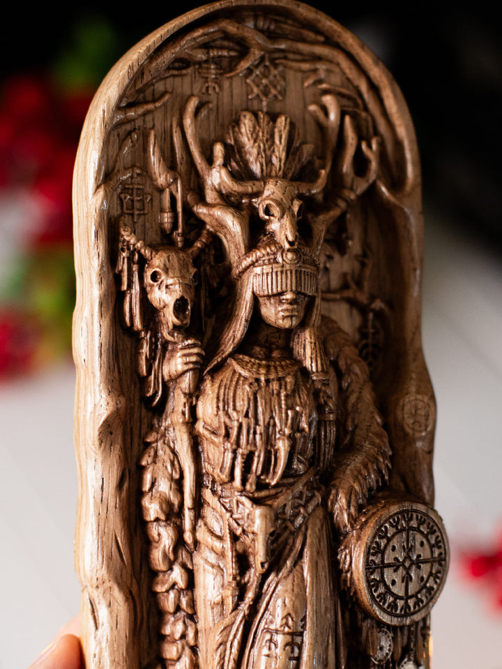 Volva Seidr Seeress | Altar Skull Shaman Viking Statue | Blagowood