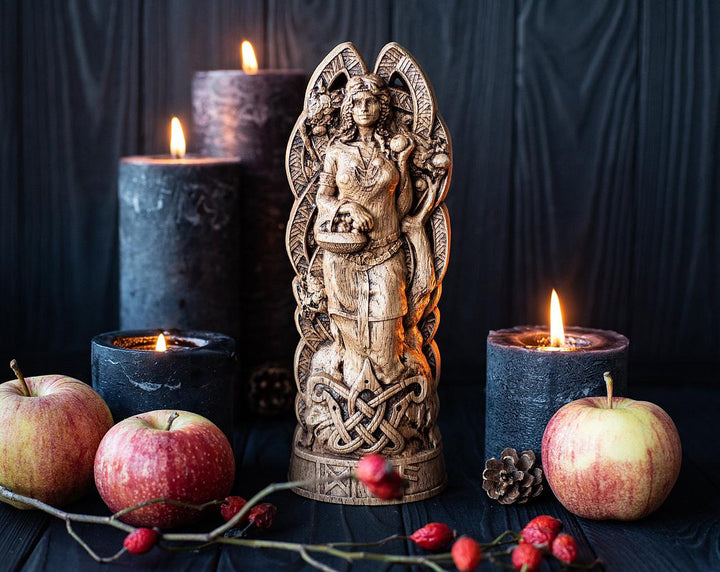 Idunn, Norse Goddess, Wooden statue, for Pagan Altar kit