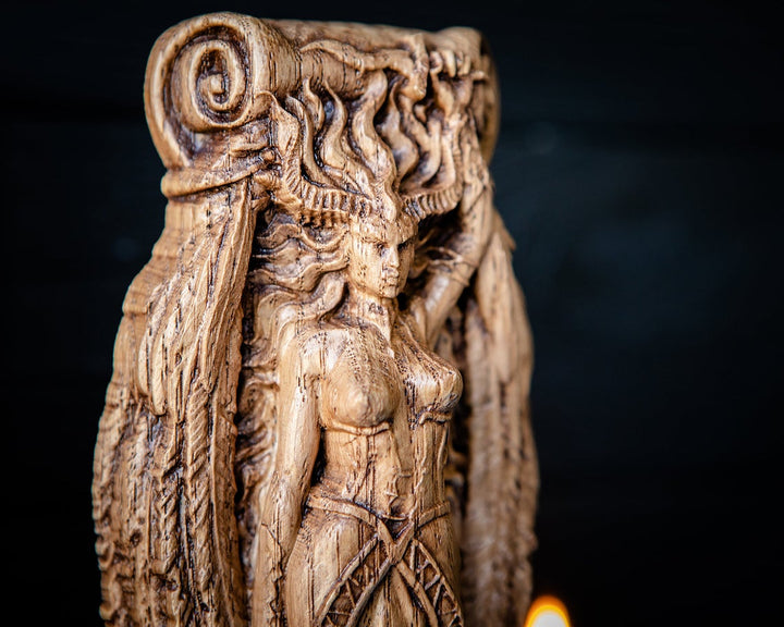 Goddess Lilith Underworld Figurine: Power and Defiance